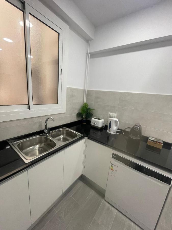 Family-Friendly Home In Central Barcelona 4Bdr Buitenkant foto