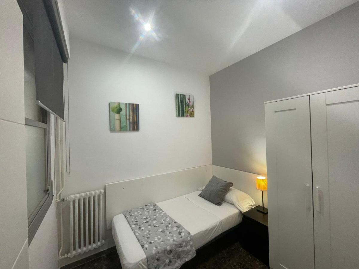 Family-Friendly Home In Central Barcelona 4Bdr Buitenkant foto