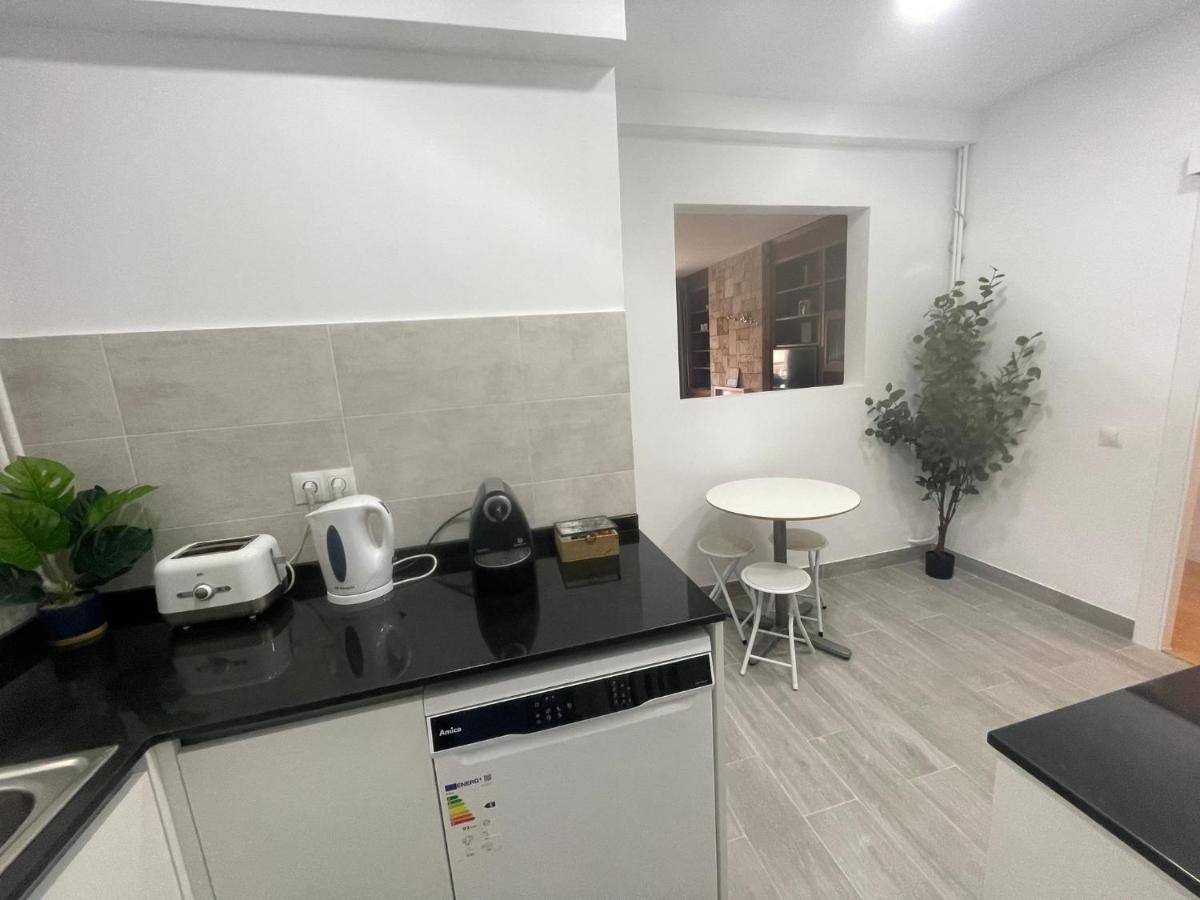 Family-Friendly Home In Central Barcelona 4Bdr Buitenkant foto