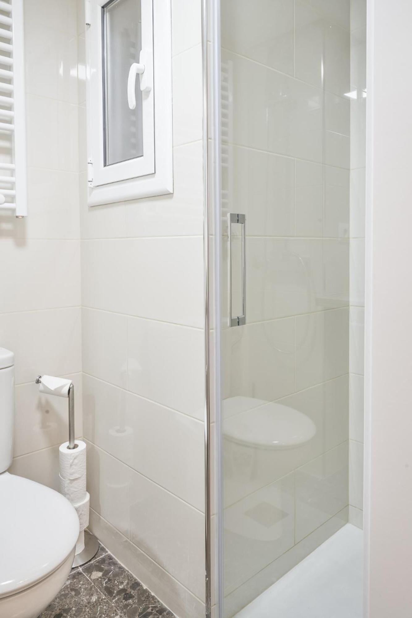 Family-Friendly Home In Central Barcelona 4Bdr Buitenkant foto