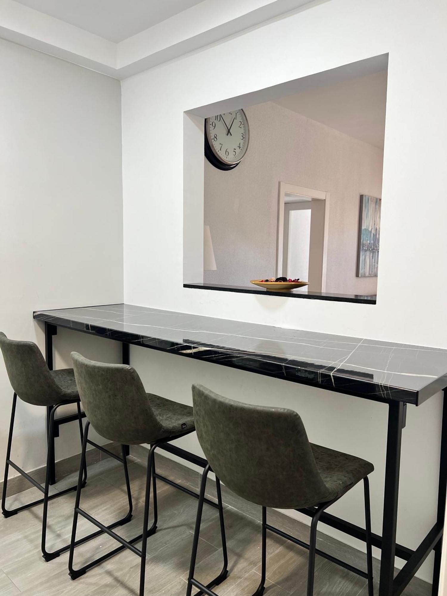 Family-Friendly Home In Central Barcelona 4Bdr Buitenkant foto